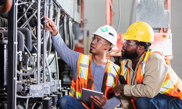 Best Circuit Breaker Repair  in Wartburg, TN